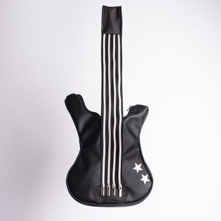 Blackstage – geantă rock pentru concerte în formă de chitară bass Blackstage geantă rock pentru fete cu corzi fermoar și două stele albe