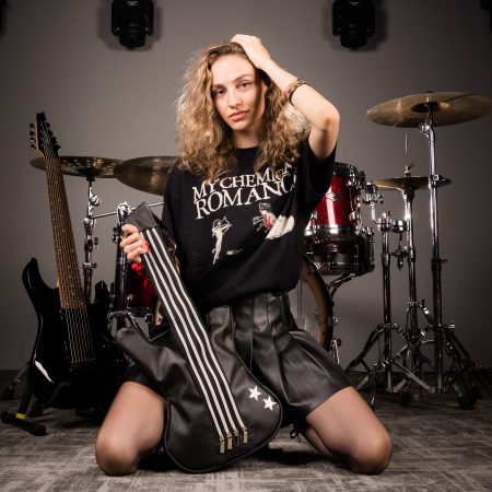 Blackstage – geantă rock pentru concerte în formă de chitară bass Geantă damă Blackstage în formă de chitară pentru stil rock