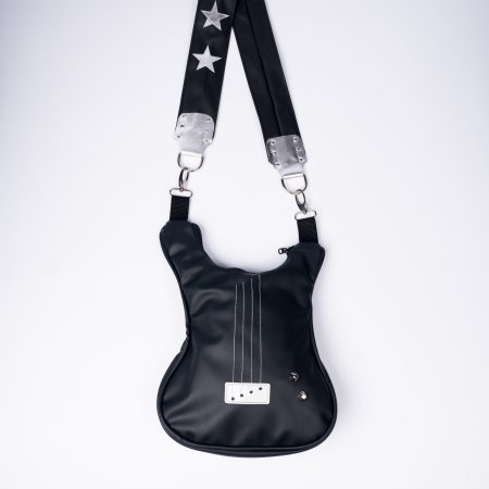 Wild Star – Geantă Chitară Rock cu Bretea cu Stele | BySolbags Geantă chitară rock din piele cu bretea cu stele
